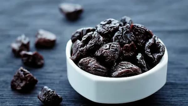 خرید و قیمت آلو بخارا خشک سیاه + فروش عمده